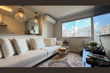 Apartamento à venda com 67m², 2 quartos e 1 vagaSala