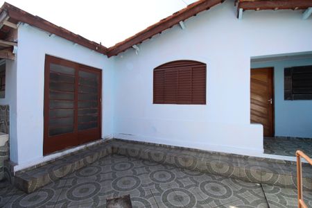 Casa para alugar com 140m², 3 quartos e 1 vagaFachada interna 