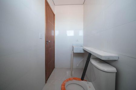 Apartamento para alugar com 41m², 2 quartos e sem vagaBanheiro