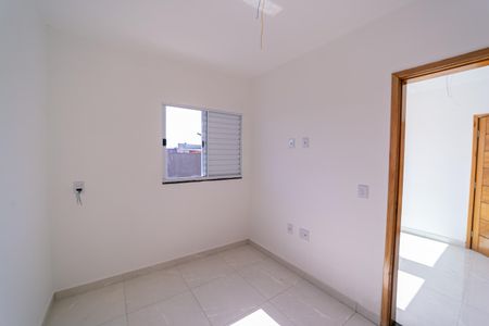 Quarto 1 de apartamento para alugar com 2 quartos, 40m² em Jardim Nordeste, São Paulo