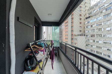Sacada de apartamento à venda com 2 quartos, 55m² em Centro Histórico de São Paulo, São Paulo