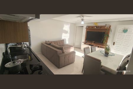 Casa à venda com 211m², 5 quartos e 4 vagas Casa à venda com 211m², 5 quartos e 4 vagasSala