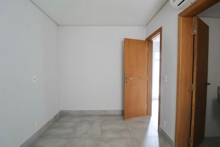 Apartamento para alugar com 145m², 3 quartos e 3 vagasSuíte 2