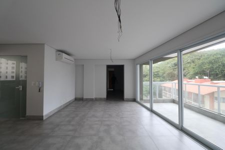 Apartamento para alugar com 145m², 3 quartos e 3 vagasSala