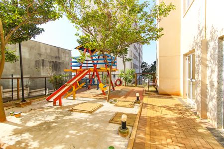 Apartamento à venda com 45m², 2 quartos e sem vagaÁrea comum - Playground