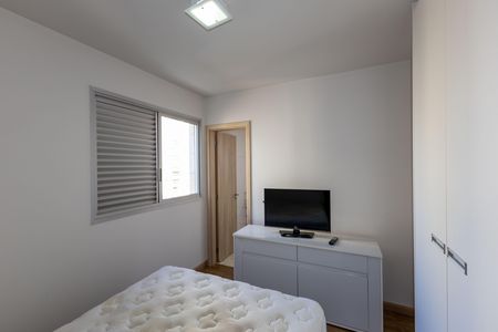 Apartamento à venda com 72m², 2 quartos e 2 vagas Apartamento à venda com 72m², 2 quartos e 2 vagasSuíte
