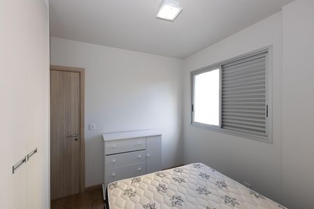 Apartamento à venda com 72m², 2 quartos e 2 vagas Apartamento à venda com 72m², 2 quartos e 2 vagasQuarto