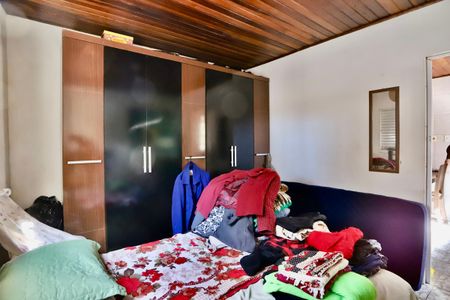 Casa à venda com 186m², 4 quartos e 3 vagas Casa à venda com 186m², 4 quartos e 3 vagasQuarto