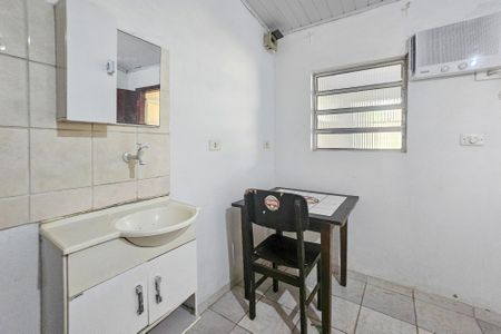 Banheiro de casa para alugar com 1 quarto, 18m² em Vila Rosalina, Guarujá
