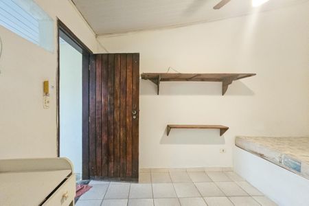 Casa para alugar com 18m², 1 quarto e sem vaga Casa para alugar com 18m², 1 quarto e sem vagaSala