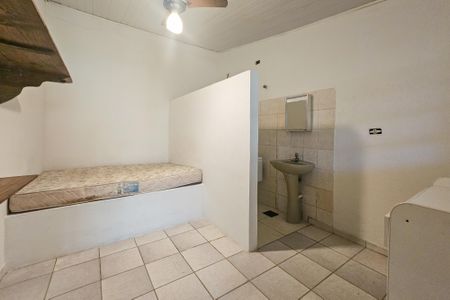 Casa para alugar com 18m², 1 quarto e sem vaga Casa para alugar com 18m², 1 quarto e sem vagaSala