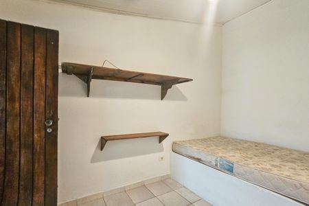 Casa para alugar com 18m², 1 quarto e sem vaga Casa para alugar com 18m², 1 quarto e sem vagaSala