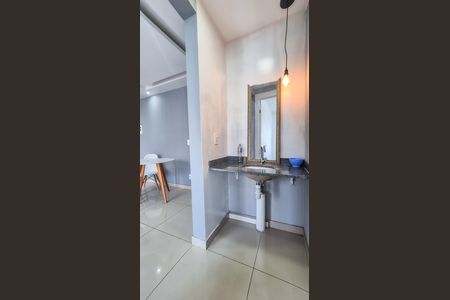 Lavabo de apartamento para alugar com 1 quarto, 35m² em Vista Alegre, Rio de Janeiro