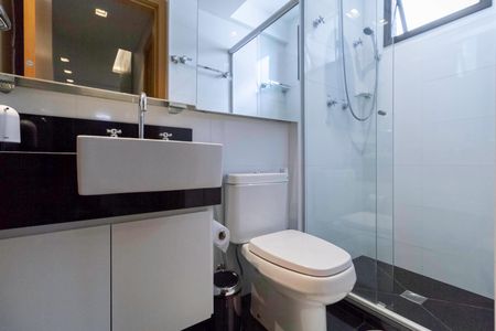 Apartamento à venda com 64m², 2 quartos e 2 vagas Apartamento à venda com 64m², 2 quartos e 2 vagasBanheiro social