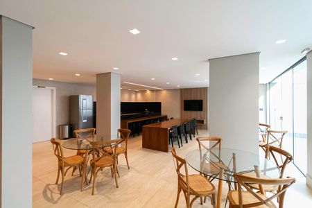 Apartamento à venda com 64m², 2 quartos e 2 vagas Apartamento à venda com 64m², 2 quartos e 2 vagasÁrea comum - Salão de festas