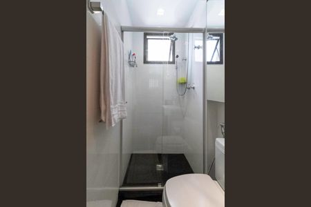Apartamento à venda com 64m², 2 quartos e 2 vagas Apartamento à venda com 64m², 2 quartos e 2 vagasBanheiro da suíte 2