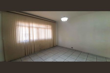 Casa para alugar com 125m², 4 quartos e 2 vagasSala