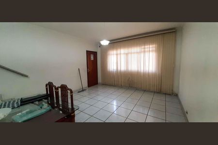 Casa para alugar com 125m², 4 quartos e 2 vagasSala