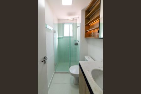 Apartamento à venda com 66m², 2 quartos e 2 vagasBanheiro da Suíte