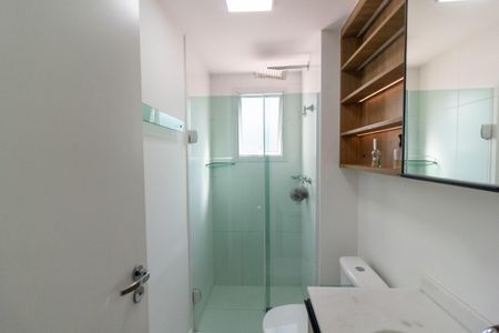 Apartamento à venda com 66m², 2 quartos e 2 vagasBanheiro da Suíte