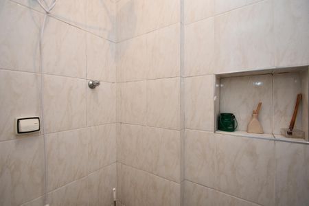 Apartamento à venda com 71m², 2 quartos e sem vaga Apartamento à venda com 71m², 2 quartos e sem vagaBanheiro de serviço