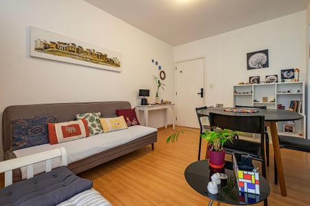 Apartamento à venda com 71m², 2 quartos e sem vagaSala