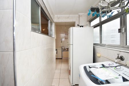 Apartamento à venda com 71m², 2 quartos e sem vaga Apartamento à venda com 71m², 2 quartos e sem vagaÁrea de serviço