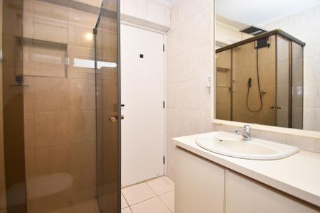 Apartamento à venda com 71m², 2 quartos e sem vaga Apartamento à venda com 71m², 2 quartos e sem vagaBanheiro social