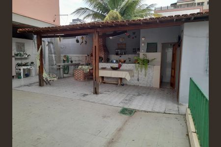 Casa à venda com 396m², 4 quartos e 3 vagas Casa à venda com 396m², 4 quartos e 3 vagasFoto 01