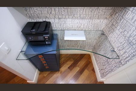 Apartamento para alugar com 107m², 2 quartos e 3 vagas Apartamento para alugar com 107m², 2 quartos e 3 vagasEscritório