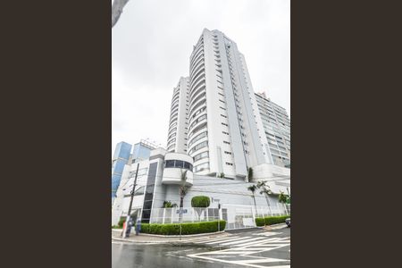 Apartamento à venda com 85m², 3 quartos e 2 vagas Apartamento à venda com 85m², 3 quartos e 2 vagasFachada