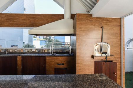 Apartamento à venda com 85m², 3 quartos e 2 vagas Apartamento à venda com 85m², 3 quartos e 2 vagasÁrea comum - Churrasqueira