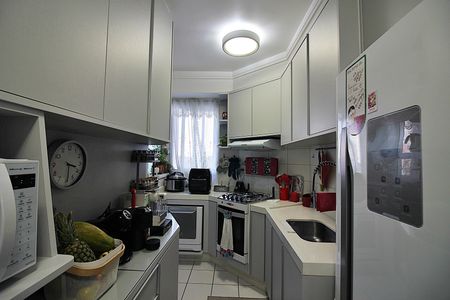 Apartamento à venda com 85m², 3 quartos e 2 vagasCozinha