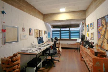 Apartamento à venda com 150m², 2 quartos e 2 vagasEscritório