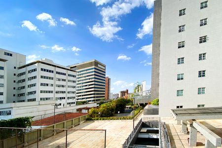 Apartamento à venda com 150m², 2 quartos e 2 vagasVista da Sala