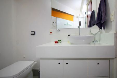 Apartamento à venda com 150m², 2 quartos e 2 vagasBanheiro Social