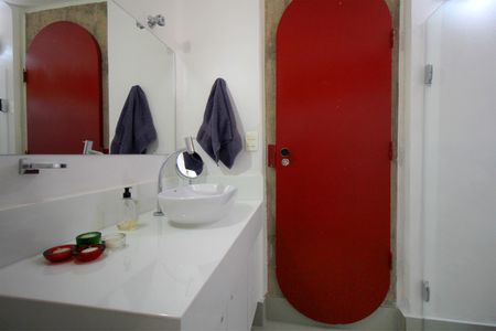 Apartamento à venda com 150m², 2 quartos e 2 vagasBanheiro Social