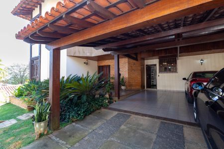 Casa para alugar com 515m², 4 quartos e 4 vagas Casa para alugar com 515m², 4 quartos e 4 vagasÁrea comum