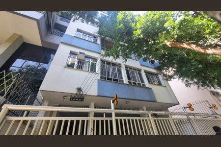 Apartamento à venda com 104m², 2 quartos e 1 vagaFachada