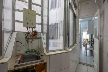 Apartamento à venda com 104m², 2 quartos e 1 vagaÁrea de Serviço