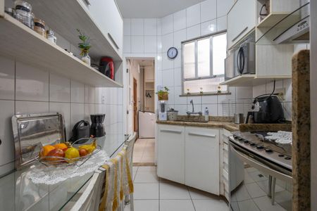 Apartamento à venda com 104m², 2 quartos e 1 vagaCozinha