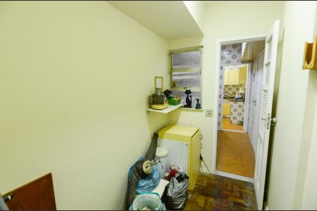 Apartamento à venda com 136m², 3 quartos e 1 vaga Apartamento à venda com 136m², 3 quartos e 1 vagaQuarto de Serviço