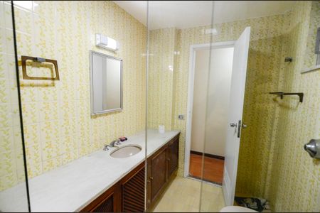 Apartamento à venda com 136m², 3 quartos e 1 vaga Apartamento à venda com 136m², 3 quartos e 1 vagaBanheiro