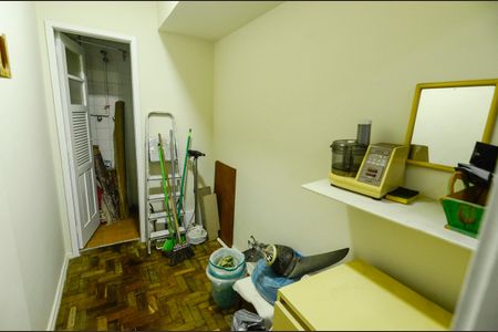 Apartamento à venda com 136m², 3 quartos e 1 vaga Apartamento à venda com 136m², 3 quartos e 1 vagaQuarto de Serviço
