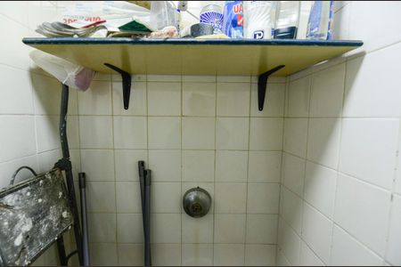 Apartamento à venda com 136m², 3 quartos e 1 vaga Apartamento à venda com 136m², 3 quartos e 1 vagaBanheiro de Serviço