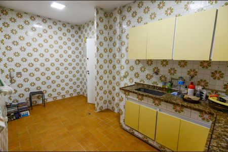 Apartamento à venda com 136m², 3 quartos e 1 vaga Apartamento à venda com 136m², 3 quartos e 1 vagaCozinha