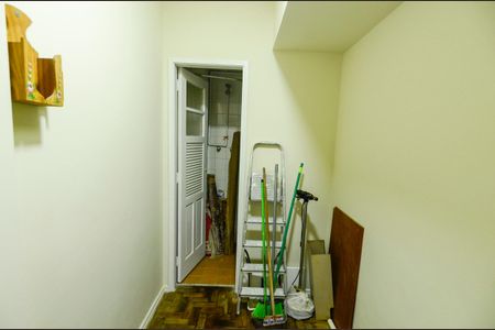 Apartamento à venda com 136m², 3 quartos e 1 vaga Apartamento à venda com 136m², 3 quartos e 1 vagaQuarto de Serviço