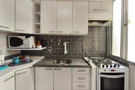Apartamento à venda com 54m², 2 quartos e 1 vagaCozinha