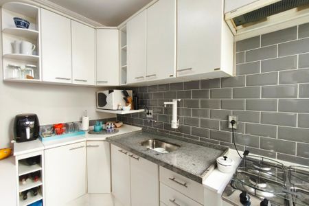 Apartamento à venda com 54m², 2 quartos e 1 vagaCozinha