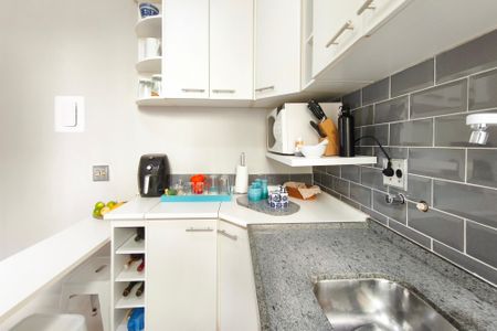 Apartamento à venda com 54m², 2 quartos e 1 vagaCozinha
